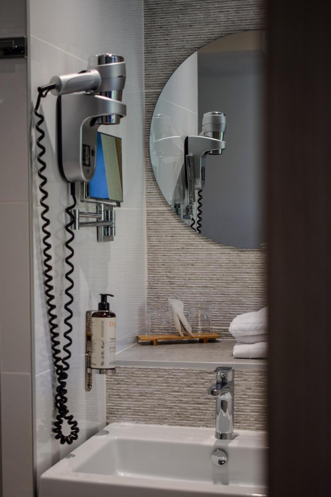 Best Western Plus Hotel La Rade Cassis Ngoại thất bức ảnh